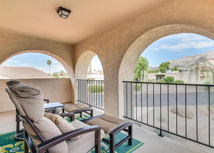 Mtn-view Townhome W/ Pools: 5 Mi To Sabino Canyon! Tucson